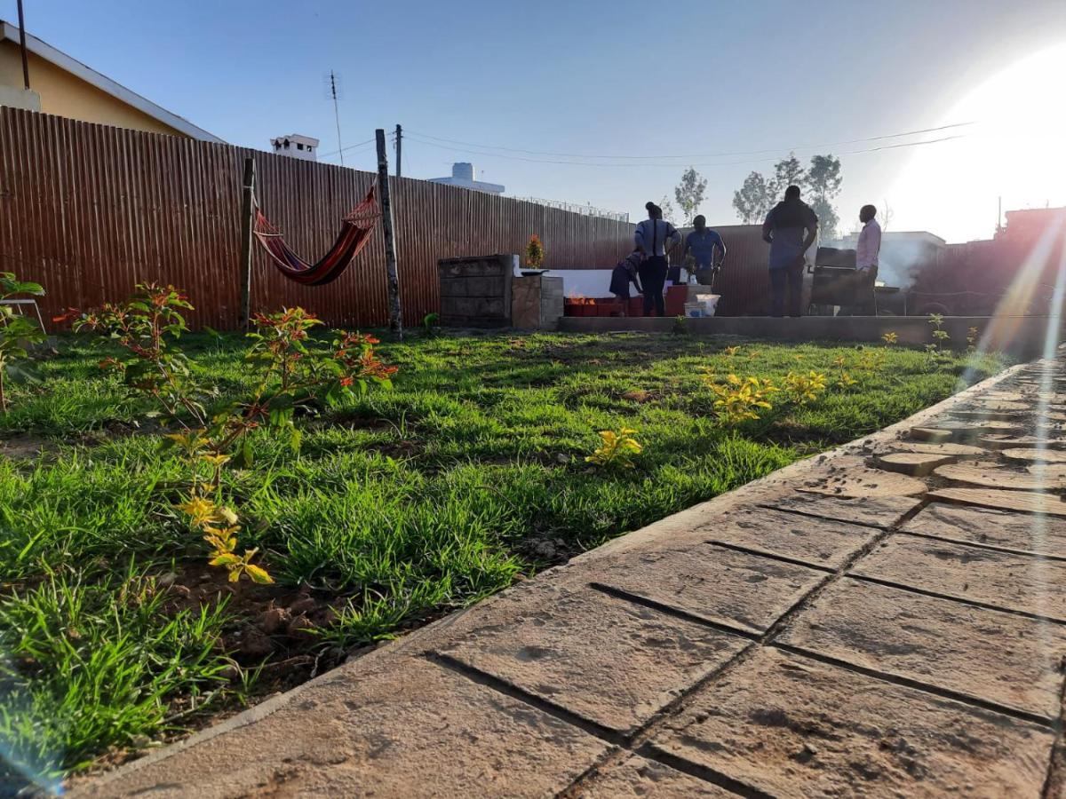 فندق Rafiki House نانيوكي المظهر الخارجي الصورة